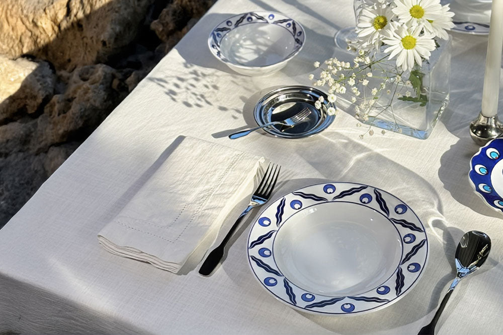 iznik ceramic tableware