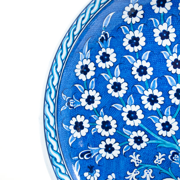 blue and white iznik plate