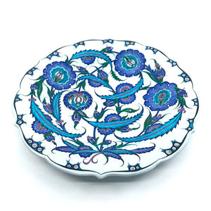 iznik dish with floral pattern
