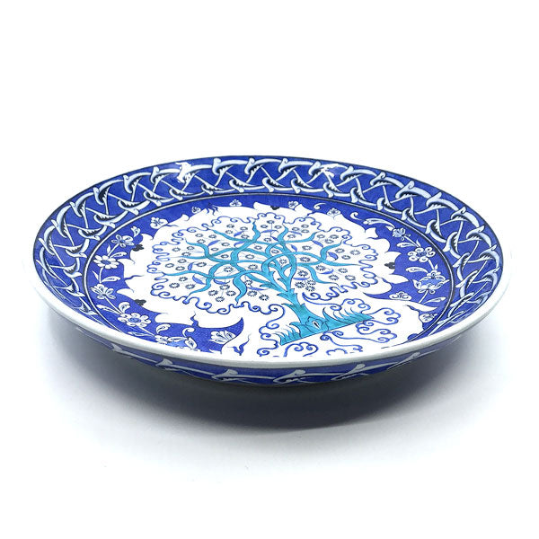 Iznik plate with tree of life pattern